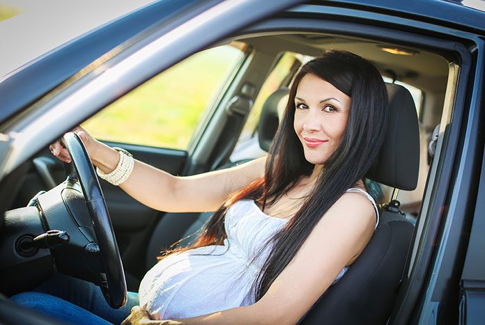 Czy kobieta ciężarna może prowadzić samochód?