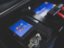 Jak długo trzyma bateria w kluczyku?