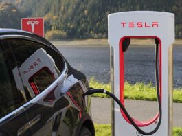 Która Tesla ma darmowe ładowanie?