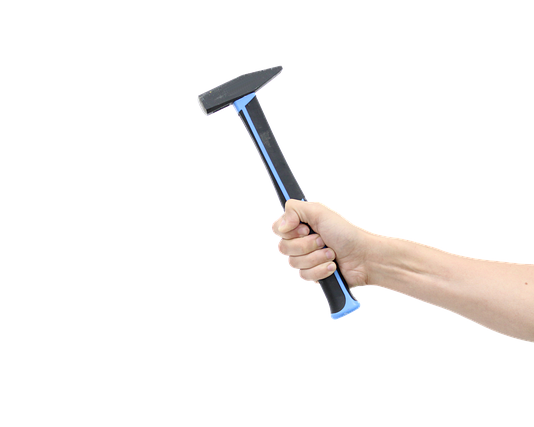 Ile powinien ważyć młotek?