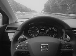 Jak włączyć tempomat w Hyundai i40?