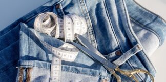 Z jaką dokładnością można dokonywać pomiarów za pomocą mikrometrów?