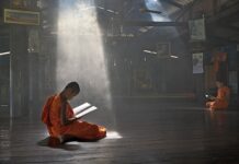 Jak mierzyć mikrometrem do gwintów?