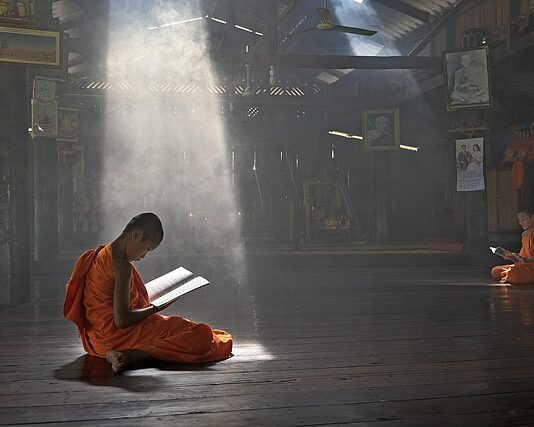 Jak mierzyć mikrometrem do gwintów?