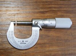 Ile to jest 1 mikrometr?