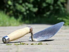 Ile wytrzyma szpachla lakier na samochodzie?