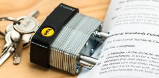 Ile lat gwarancji na baterie Tesla?