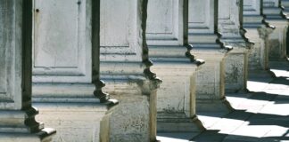 Z jakiego kraju pochodzi marka Alfa Romeo?